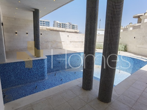 قصر حديث لم يسكن بتصميم مميز للايجار في عبدون، بمساحة بناء 2000م